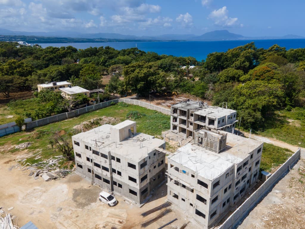 Apartment for Sale: 2 Bedroom, Close to the Beach in Sosua, Dominican Republic - Miniatura 15