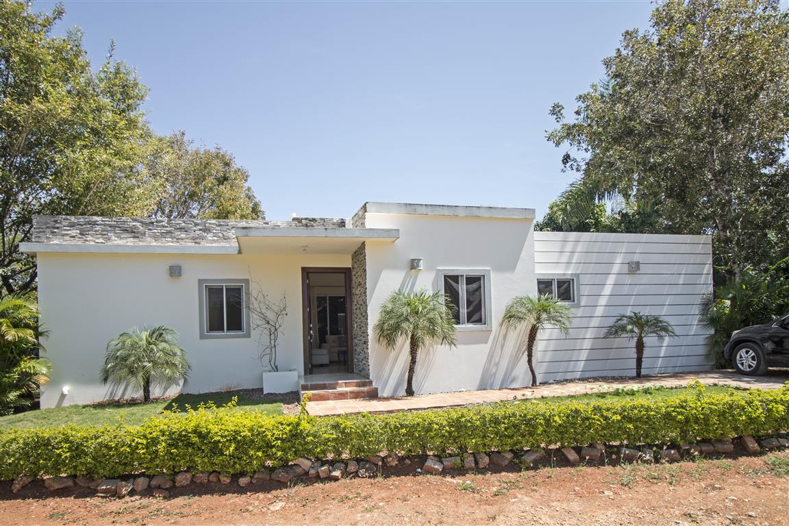 Affordable two bedroom, two bathroom Villa, for Sale located in Sosua - Miniatura 2