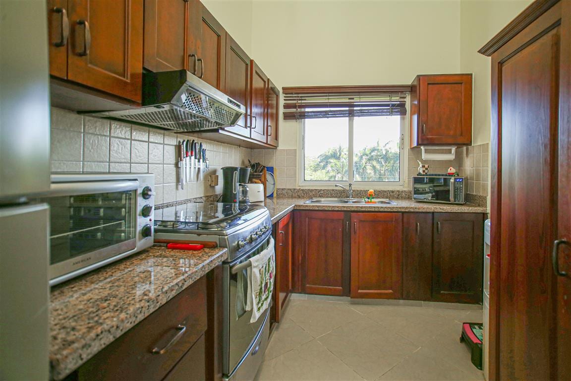 Fully Furnished 2-Bedroom Condominium for Sale in Cabarete - Miniatura 11